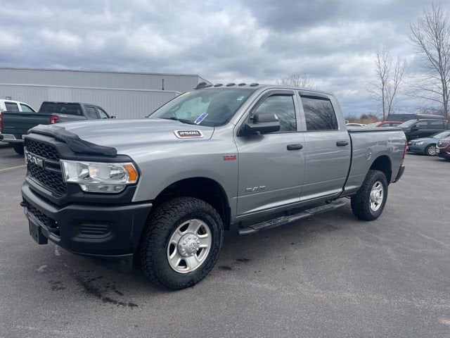 2022 RAM 2500 Tradesman Crew Cab 4x4 6'4" Box