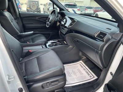 2022 Honda Pilot AWD Black Edition