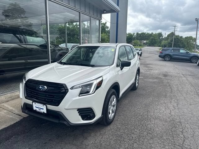 2023 Subaru Forester Base