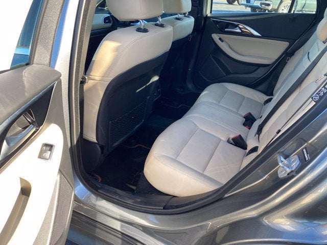 2018 INFINITI QX30 Premium