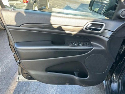 2021 Jeep Grand Cherokee Laredo X 4x4