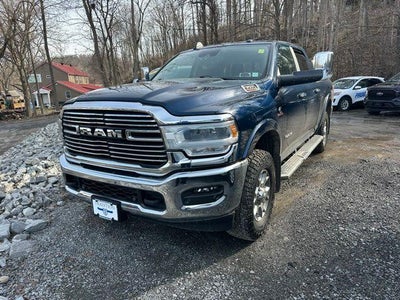 2022 RAM 3500 Laramie Crew Cab 4x4 6'4" Box