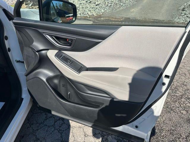 2023 Subaru Forester Base