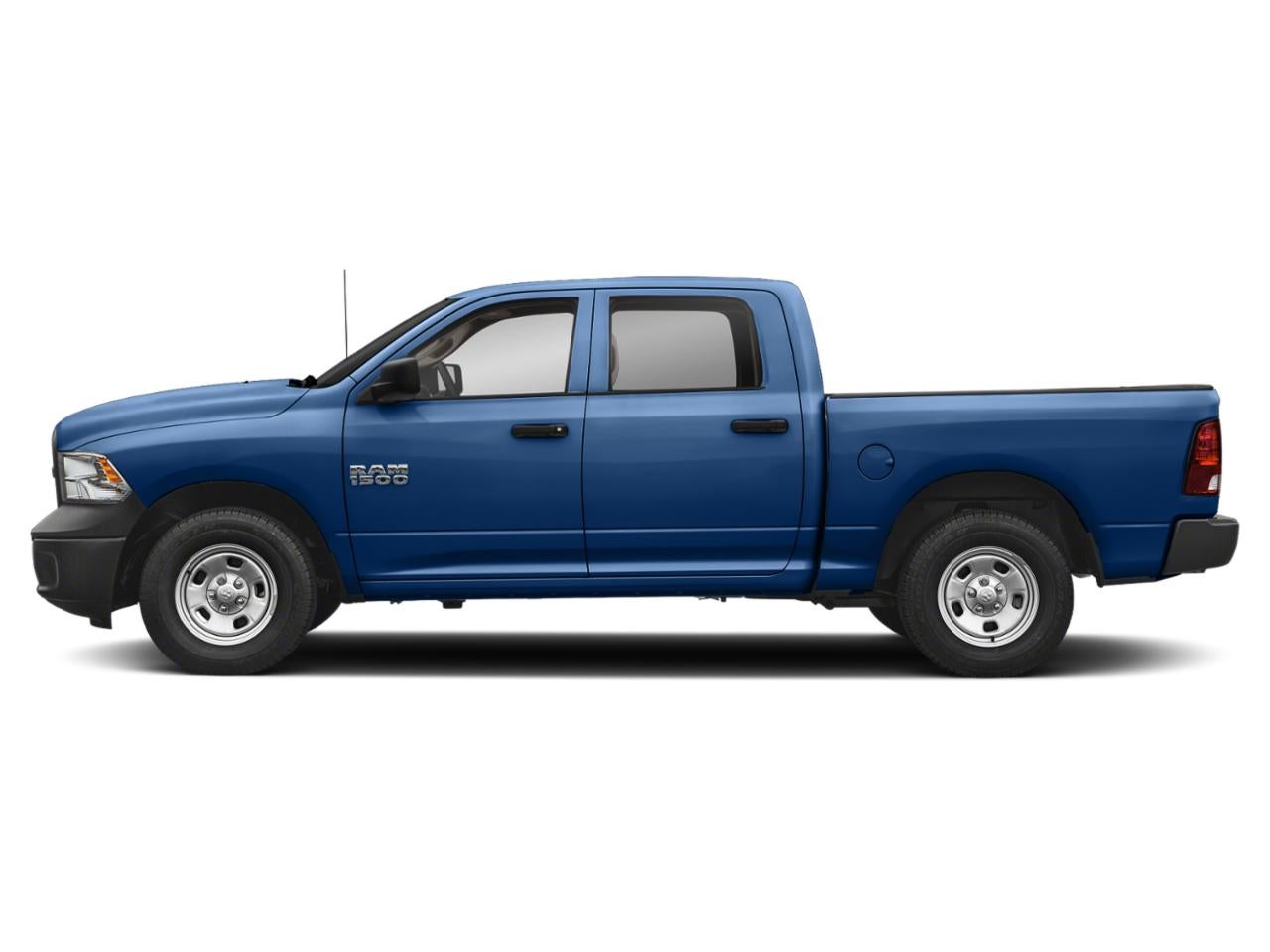 2019 RAM 1500 Classic Express 4x4 Crew Cab 5'7" Box