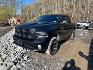 2016 RAM 1500 4WD Crew Cab 5.7 Ft Box Sport