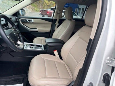 2022 Ford Explorer XLT 4WD