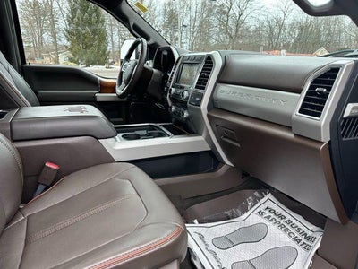 2017 Ford Super Duty F-350 SRW King Ranch 4WD Crew Cab 6.75' Box