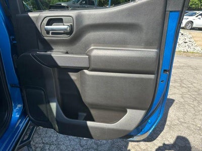 2022 Chevrolet Silverado 1500 Crew Cab Short Box 4-Wheel Drive Custom