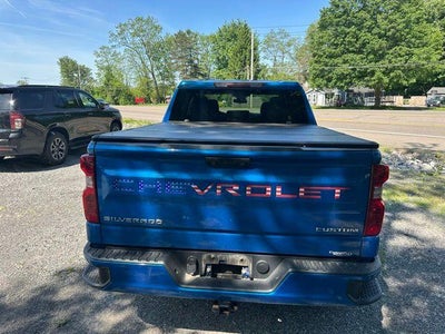 2022 Chevrolet Silverado 1500 Crew Cab Short Box 4-Wheel Drive Custom
