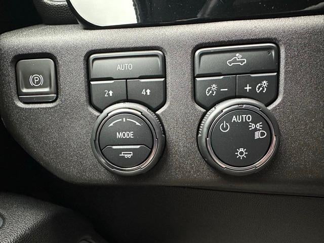 2023 Chevrolet Silverado 1500 Crew Cab Standard Box 4-Wheel Drive LT