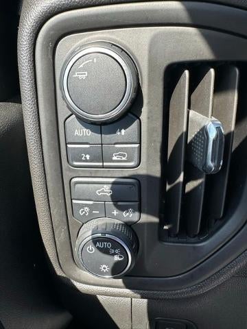 2019 Chevrolet Silverado 1500 Crew Cab Short Box 4-Wheel Drive Custom