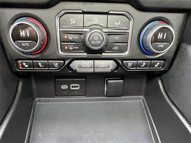 2022 Chevrolet Suburban 4WD High Country