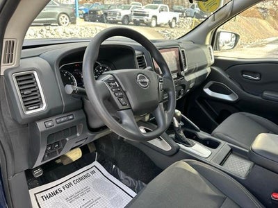 2022 Nissan Frontier Crew Cab 4x4 SV Auto