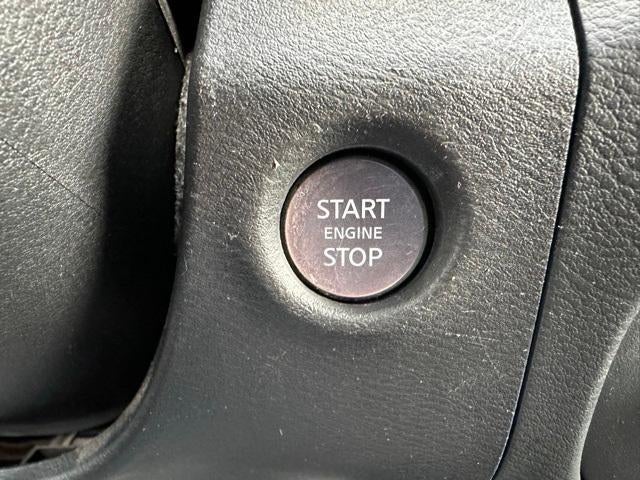 2022 Nissan Frontier Crew Cab 4x4 SV Auto