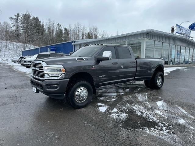 2023 RAM 3500 Laramie 4x4 Crew Cab 8' Box