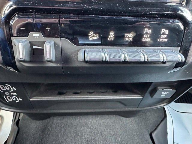 2023 RAM 2500 Power Wagon 4x4 Crew Cab 6'4" Box