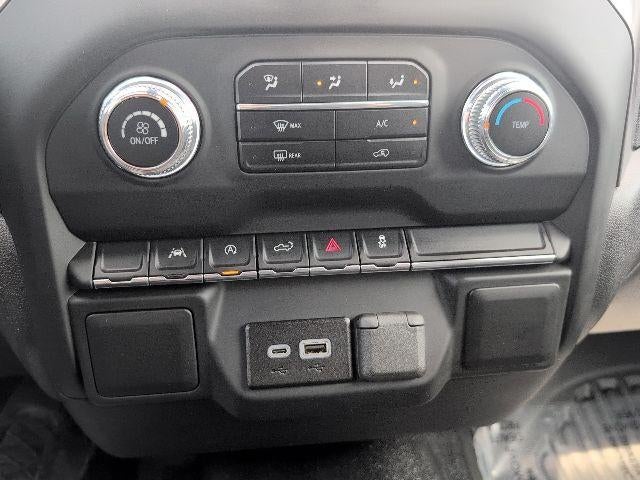 2024 GMC Sierra 1500 Crew Cab Short Box 4-Wheel Drive Pro