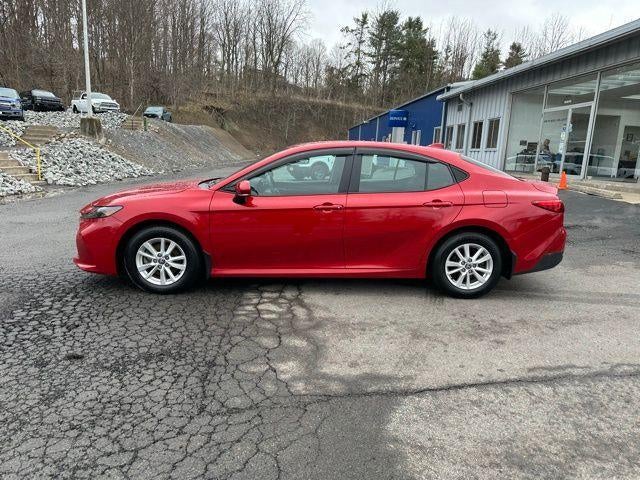 2025 Toyota Camry LE AWD (Natl)