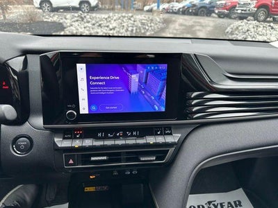 2025 Toyota Camry LE AWD (Natl)