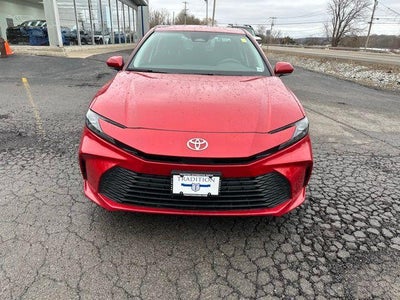 2025 Toyota Camry LE AWD (Natl)