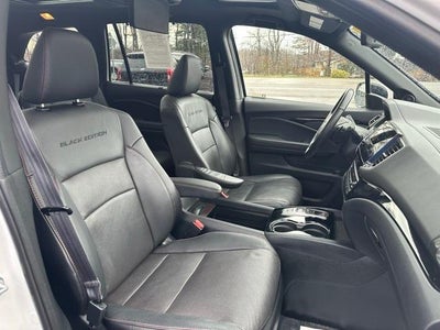 2022 Honda Pilot Black Edition AWD
