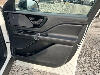 2023 Lincoln Aviator Standard AWD