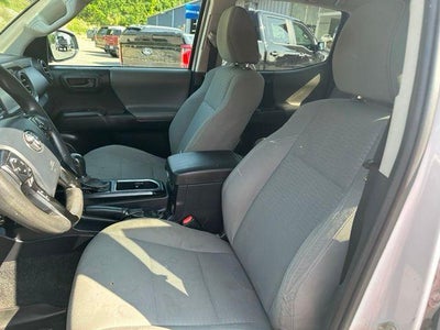 2019 Toyota Tacoma 2WD 2WD SR Double Cab 5' Bed I4 AT (GS)