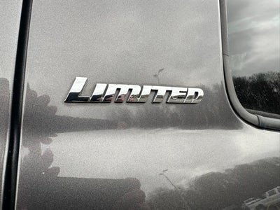 2017 Toyota Tundra 4WD 4WD Limited CrewMax 5.5' Bed 5.7L FFV (SE)