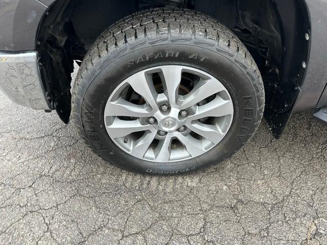 2017 Toyota Tundra 4WD 4WD Limited CrewMax 5.5' Bed 5.7L FFV (SE)