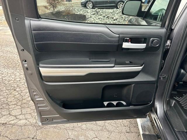 2017 Toyota Tundra 4WD 4WD Limited CrewMax 5.5' Bed 5.7L FFV (SE)