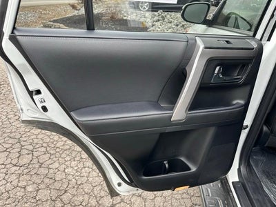 2024 Toyota 4Runner SR5 Premium 4WD (Natl)