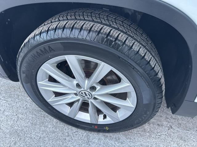 2017 Volkswagen Tiguan Limited 2.0T 4MOTION