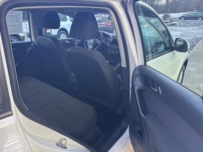 2017 Volkswagen Tiguan Limited 2.0T 4MOTION